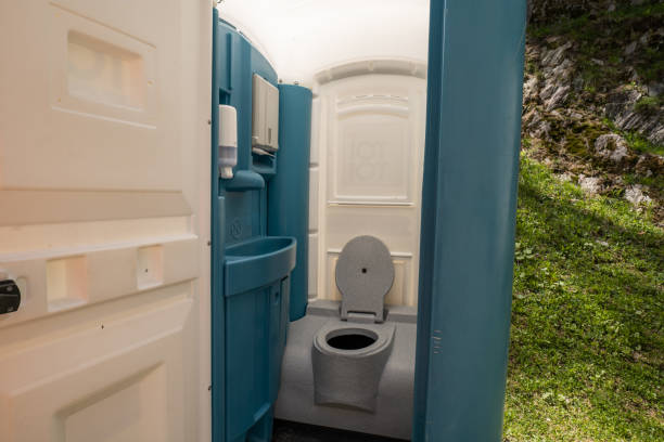Best Standard Portable Toilet Rental  in Valdese, NC